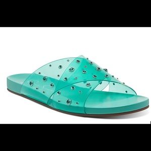 Jessica Simpson “Tislie” slide